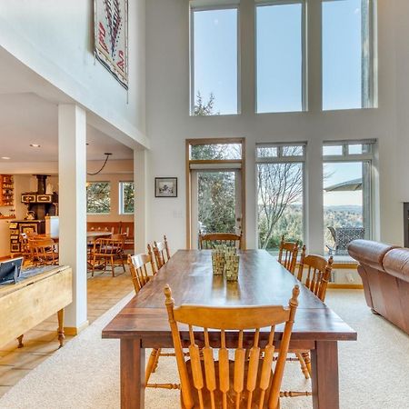 Forest Ridge Retreat Coos Bay Buitenkant foto