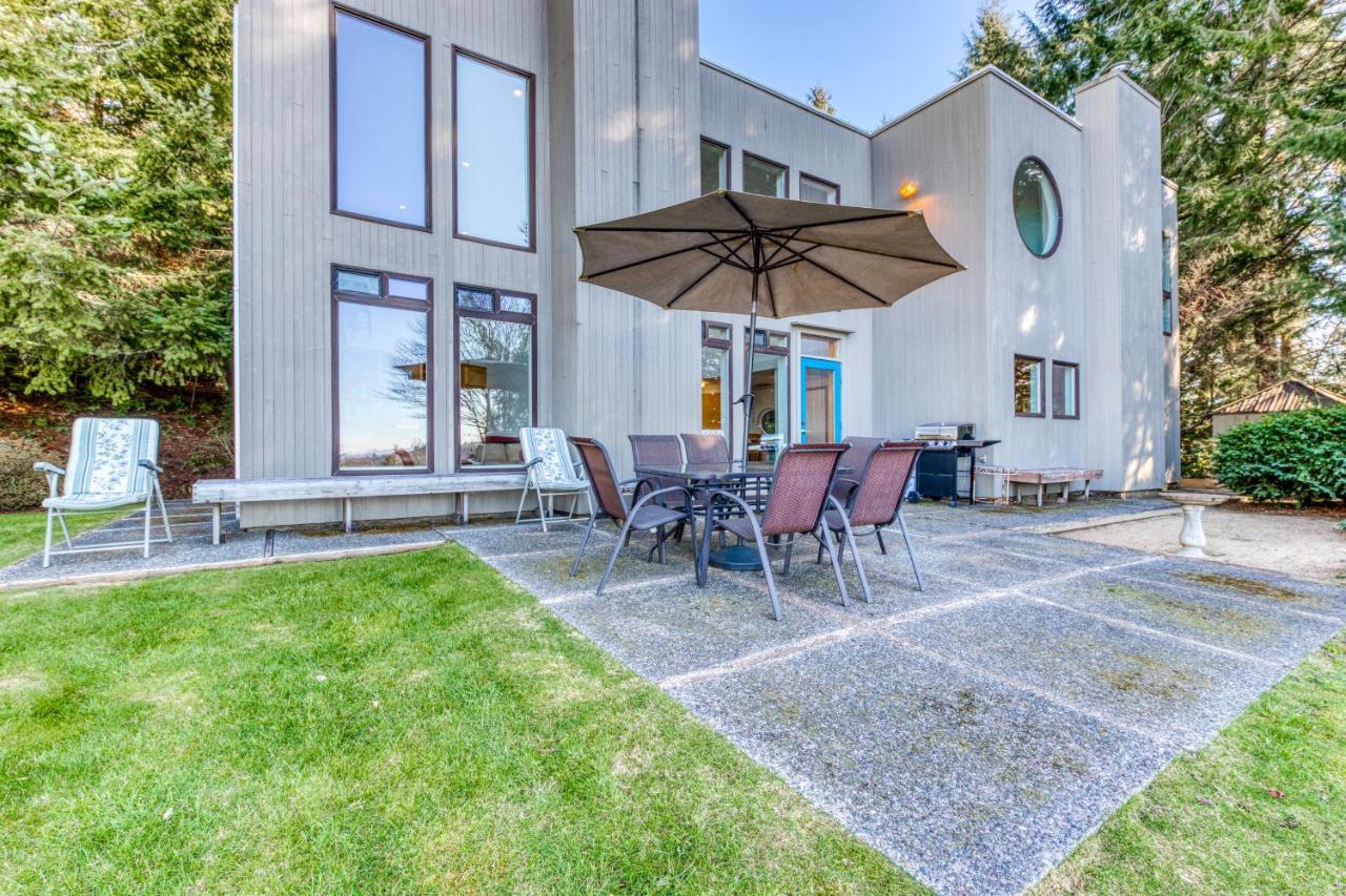Forest Ridge Retreat Coos Bay Buitenkant foto