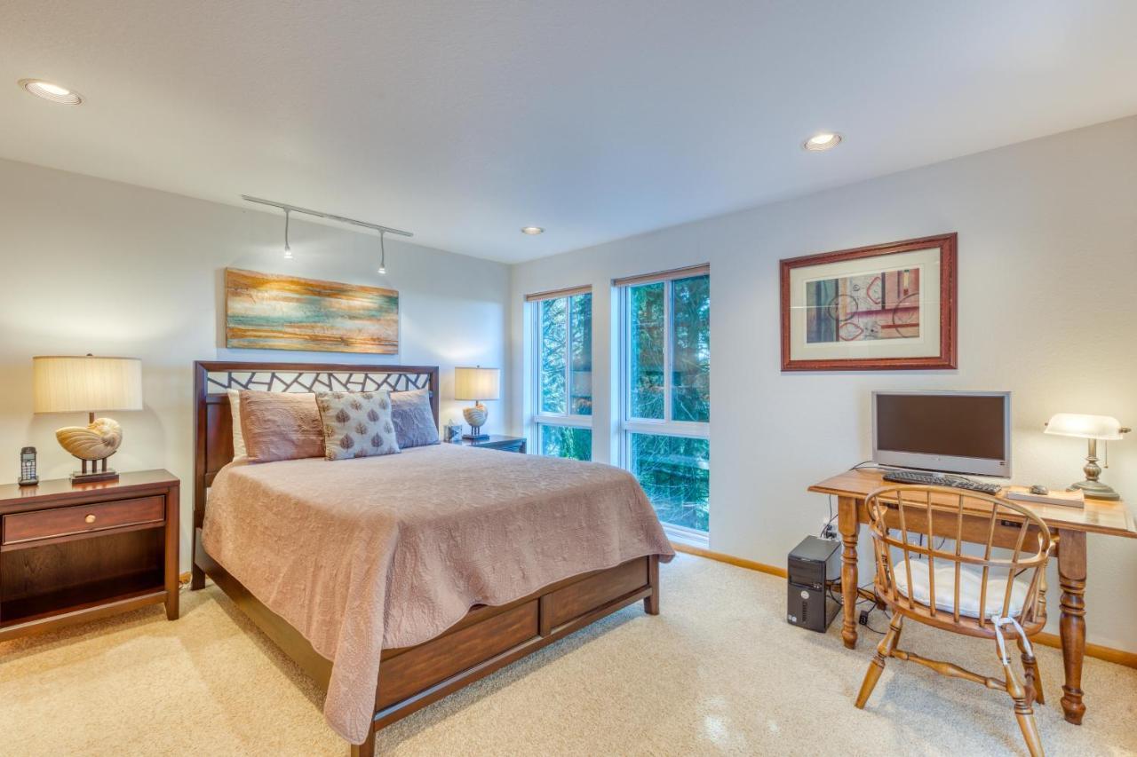 Forest Ridge Retreat Coos Bay Buitenkant foto