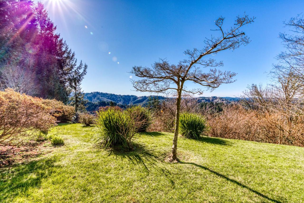 Forest Ridge Retreat Coos Bay Buitenkant foto