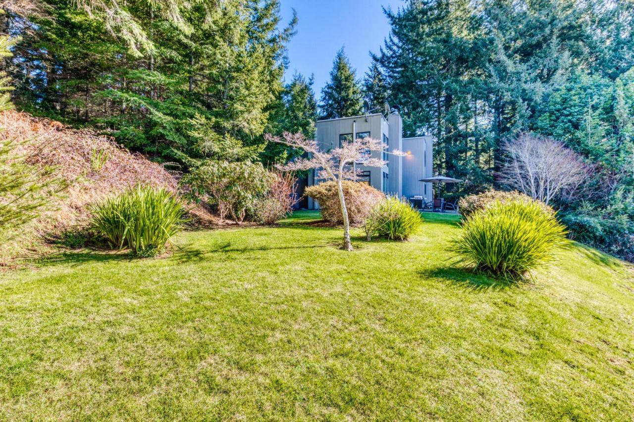 Forest Ridge Retreat Coos Bay Buitenkant foto